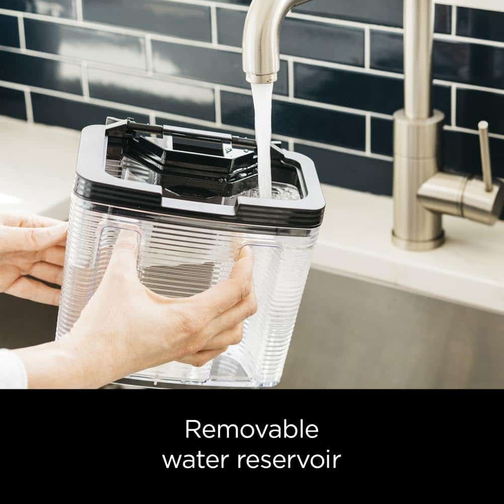 removable water reservoir for cleaning